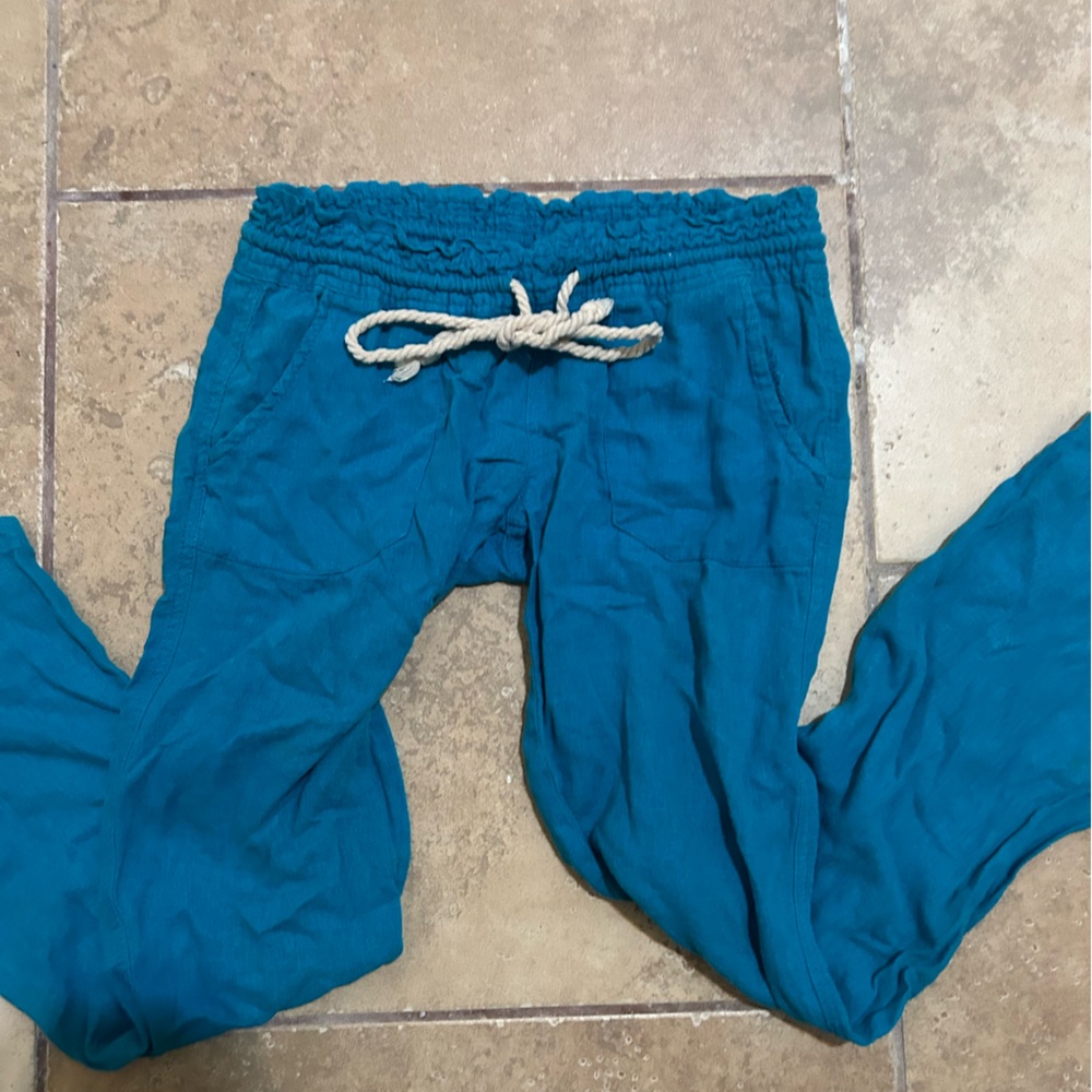 Roxy Drawstring Cropped Pants